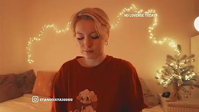 Snapshot of kris69kiss chatting on December 2024 12:44:01 PM kris69kiss online show from December 2024 12:44:01 PM