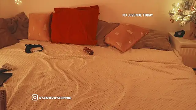 Snapshot of kris69kiss chatting on December 2024 06:50:01 PM kris69kiss online show from December 2024 06:50:01 PM