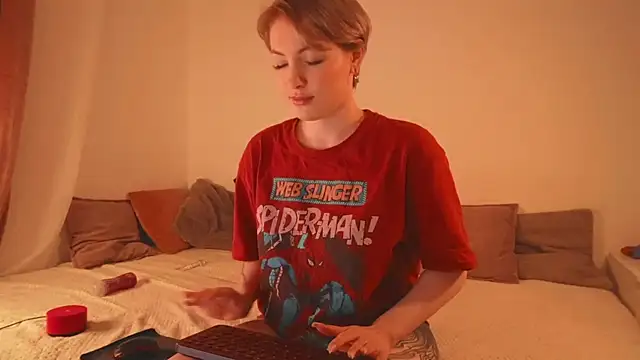 Snapshot of kris69kiss chatting on January 2025 03:02:01 PM kris69kiss online show from January 2025 03:02:01 PM