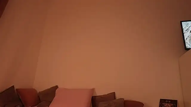 Snapshot of kris69kiss chatting on February 2025 08:24:01 PM kris69kiss online show from February 2025 08:24:01 PM