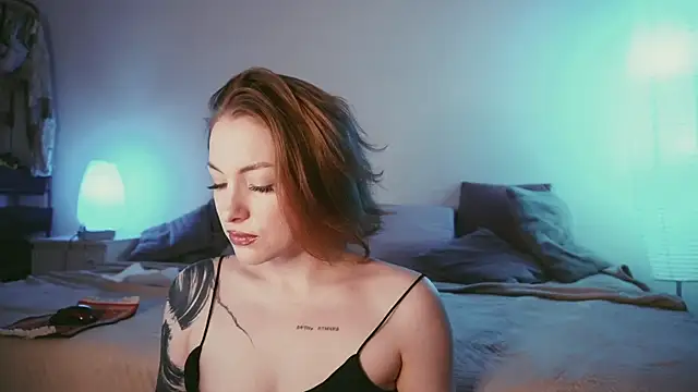 Snapshot of kris69kiss chatting on October 2025 02:06:01 PM kris69kiss online show from October 2025 02:06:01 PM