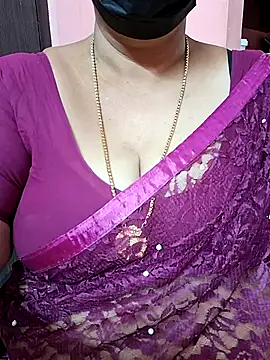 ananya956 online show from October 2025 07:11:02 PM