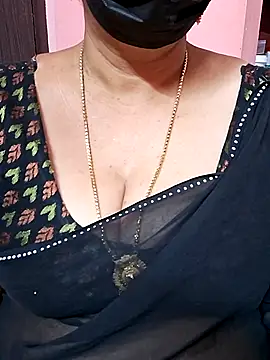 ananya956 online show from October 2025 11:09:01 AM