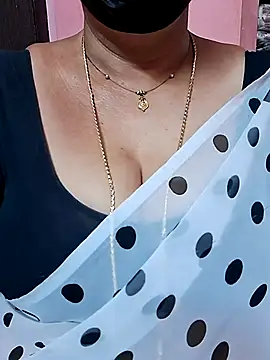 ananya956 online show from November 2025 10:40:02 AM