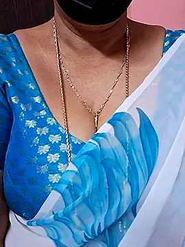 ananya956 online show from December 2025 05:08:02 PM