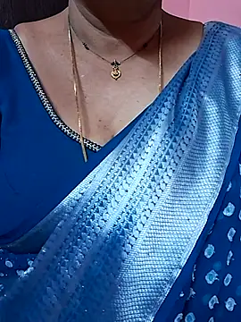 ananya956 online show from April 2026 05:02:02 AM