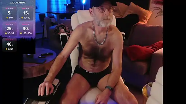 Towndude123 online show from February 2025 06:22:02 AM