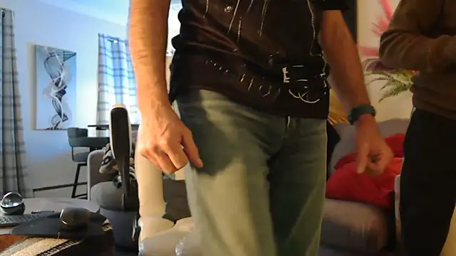 Towndude123 online show from February 2025 10:11:01 PM