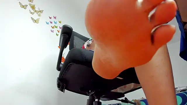 audrey lawrence online show from November 2025 08:32:01 PM