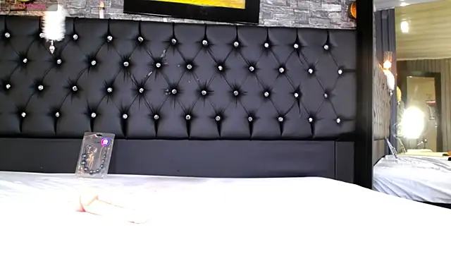 Malory Cortez online show from February 2026 06:37:01 AM