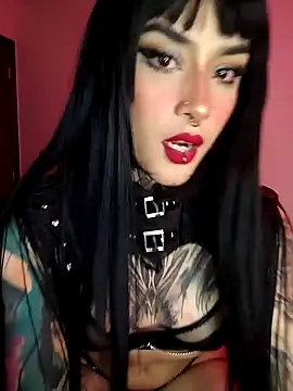 taaylor33 online show from December 2024 05:26:02 AM