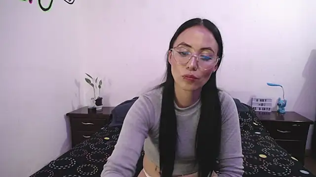 anny roberts online show from March 2025 11:12:01 PM