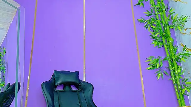 scarlet-jonesx online show from October 2025 06:45:01 AM