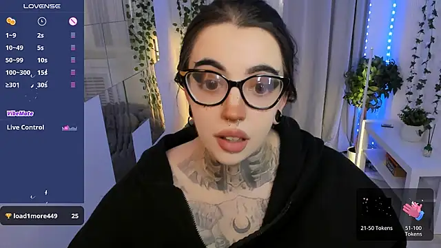 Snapshot of Dixi_Pixi_ chatting on July 2026 10:21:02 AM Dixi Pixi online show from July 2026 10:21:02 AM