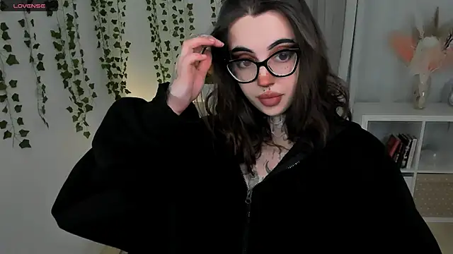 Snapshot of Dixi_Pixi_ chatting on July 2026 10:21:01 AM Dixi Pixi online show from July 2026 10:21:01 AM