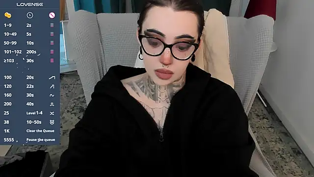 Snapshot of Dixi_Pixi_ chatting on July 2026 10:22:01 AM Dixi Pixi online show from July 2026 10:22:01 AM