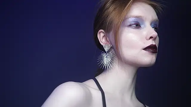 ginger hugs online show from February 2025 10:12:01 PM