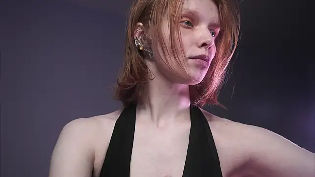 ginger hugs online show from February 2025 04:17:02 AM