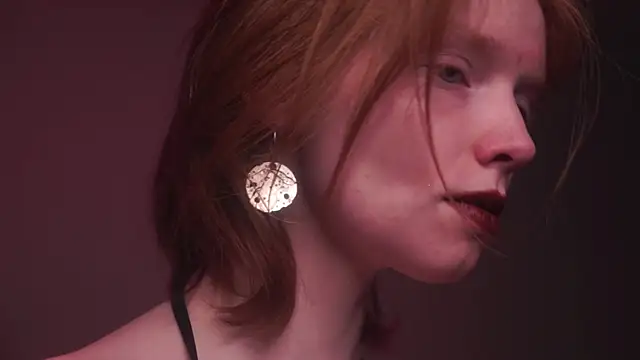 ginger hugs online show from September 2025 10:13:01 PM