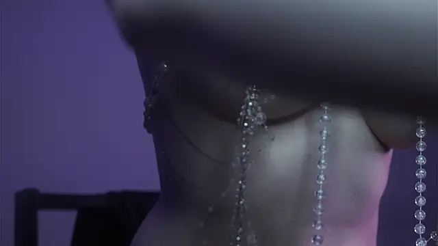 ginger hugs online show from October 2025 10:10:01 PM