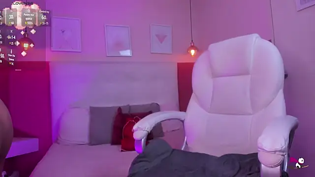 Snapshot of Chloe_fischer_ chatting on January 2025 01:22:01 PM Chloe fischer online show from January 2025 01:22:01 PM