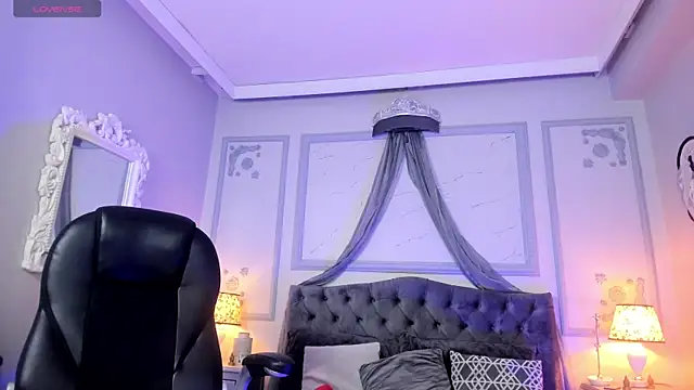 Snapshot of Chloe_fischer_ chatting on January 2025 02:17:02 PM Chloe fischer online show from January 2025 02:17:02 PM