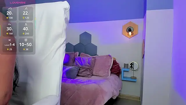 Snapshot of Chloe_fischer_ chatting on September 2025 02:52:01 PM Chloe fischer online show from September 2025 02:52:01 PM