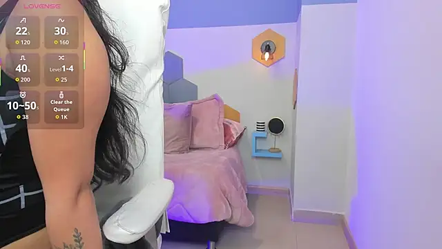 Snapshot of Chloe_fischer_ chatting on October 2025 03:43:01 PM Chloe fischer online show from October 2025 03:43:01 PM