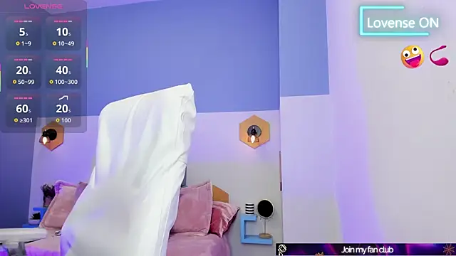 Snapshot of Chloe_fischer_ chatting on October 2025 03:02:02 PM Chloe fischer online show from October 2025 03:02:02 PM