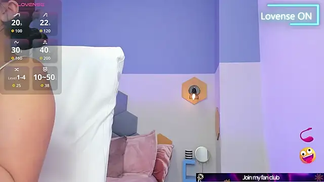 Snapshot of Chloe_fischer_ chatting on October 2025 03:24:02 PM Chloe fischer online show from October 2025 03:24:02 PM