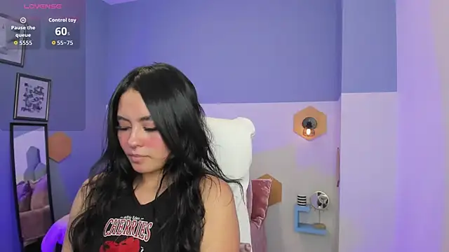 Snapshot of Chloe_fischer_ chatting on October 2025 02:54:01 PM Chloe fischer online show from October 2025 02:54:01 PM