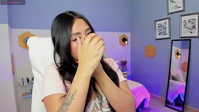 Snapshot of Chloe_fischer_ chatting on November 2025 03:13:02 PM Chloe fischer online show from November 2025 03:13:02 PM