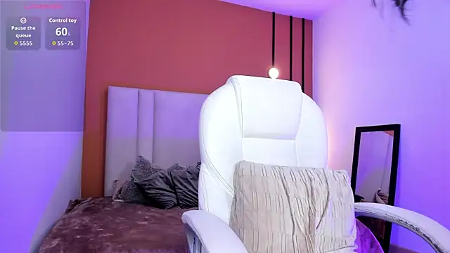 Snapshot of Chloe_fischer_ chatting on December 2025 03:30:01 PM Chloe fischer online show from December 2025 03:30:01 PM