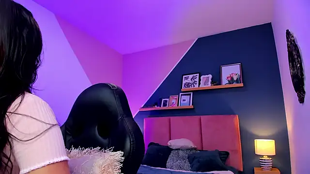 Snapshot of Chloe_fischer_ chatting on January 2026 03:27:01 PM Chloe fischer online show from January 2026 03:27:01 PM