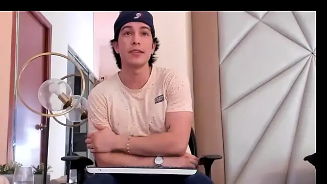 Karimferrer online show from December 2024 03:41:01 AM