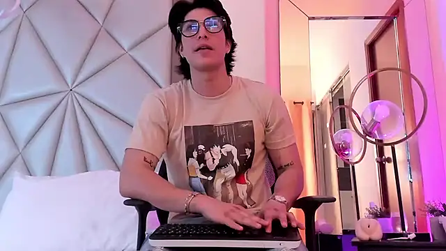 Karimferrer online show from December 2024 03:51:02 AM