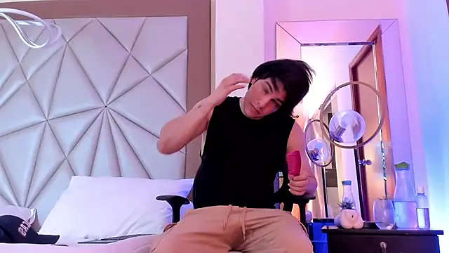 Karimferrer online show from December 2024 03:58:02 AM