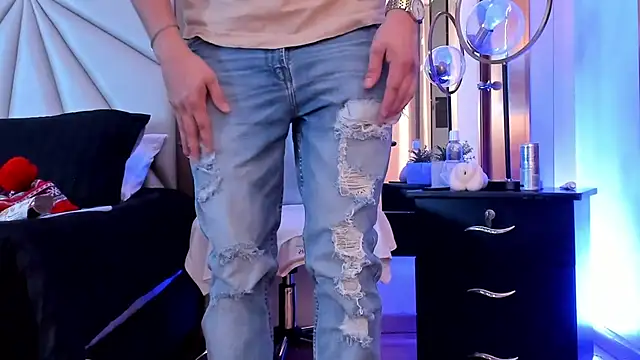 Karimferrer online show from December 2024 03:50:02 AM