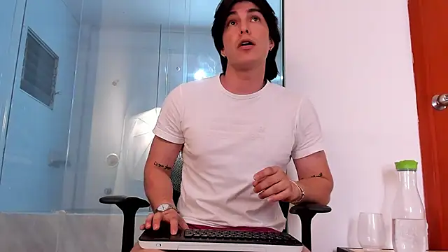 Karimferrer online show from January 2025 07:47:02 AM