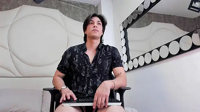 Karimferrer online show from September 2025 08:19:01 PM