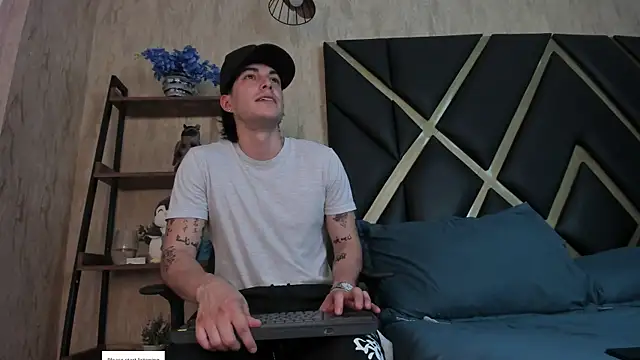 Karimferrer online show from April 2026 02:42:02 AM