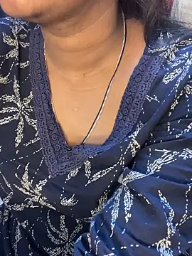 Spicy sari girl online show from November 2025 02:57:01 AM