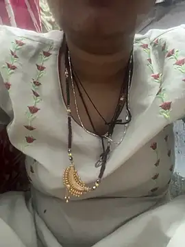 Spicy sari girl online show from March 2026 04:38:02 AM