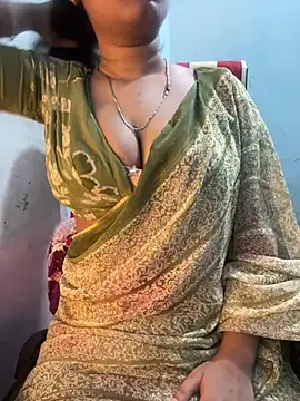 Snapshot of Spicy_sari_girl chatting on June 2026 02:42:02 AM Spicy sari girl online show from June 2026 02:42:02 AM