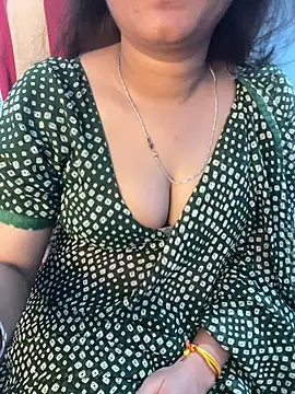 Snapshot of Spicy_sari_girl chatting on July 2026 04:41:02 AM Spicy sari girl online show from July 2026 04:41:02 AM