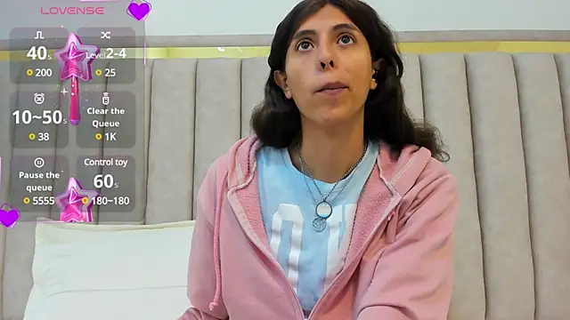 Snapshot of FreyaMoller chatting on January 2025 07:07:02 PM FreyaMoller online show from January 2025 07:07:02 PM