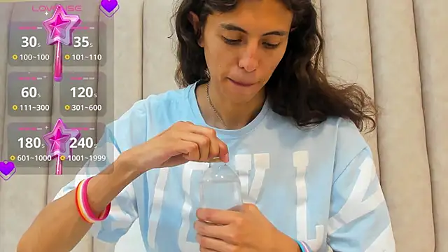 Snapshot of FreyaMoller chatting on February 2025 07:17:02 PM FreyaMoller online show from February 2025 07:17:02 PM