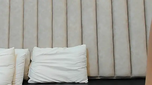 Snapshot of FreyaMoller chatting on February 2025 10:28:01 PM FreyaMoller online show from February 2025 10:28:01 PM