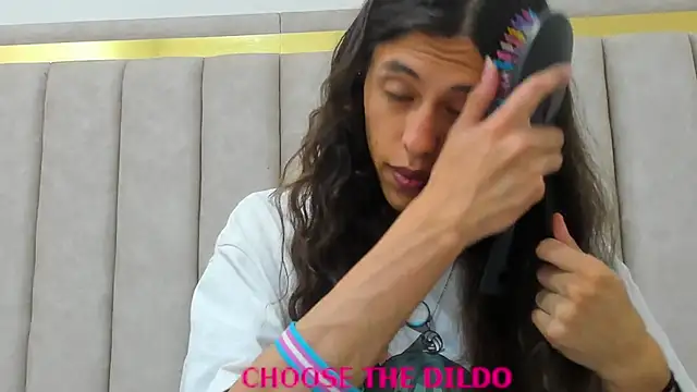 Snapshot of FreyaMoller chatting on September 2025 06:51:01 PM FreyaMoller online show from September 2025 06:51:01 PM