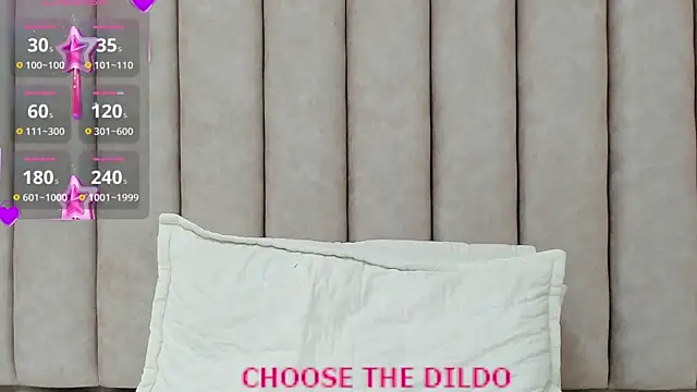 Snapshot of FreyaMoller chatting on September 2025 05:02:01 PM FreyaMoller online show from September 2025 05:02:01 PM